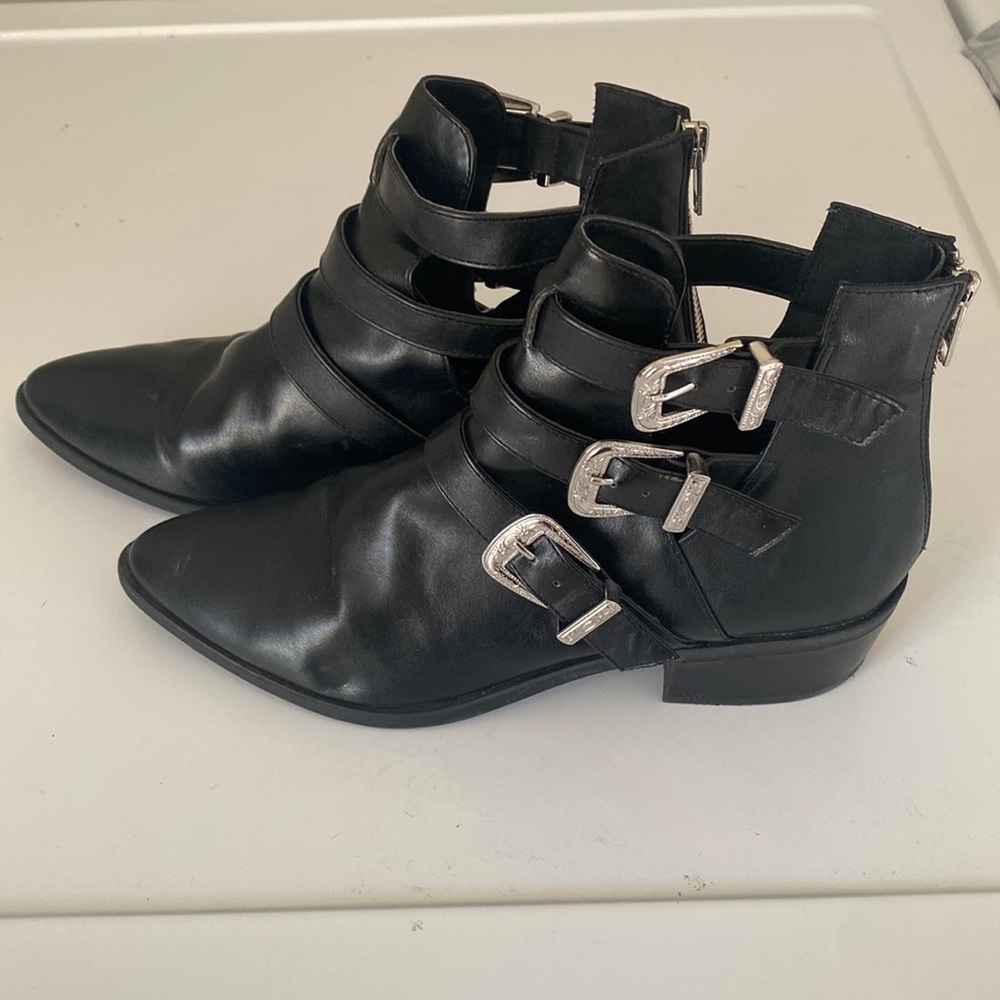 Madden Girl boots